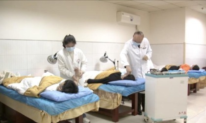 <strong>CINA: MEDICINA TRADIZIONALE CINESE SEMPRE PIÙ POPOLARE TRA I GIOVANI</strong>