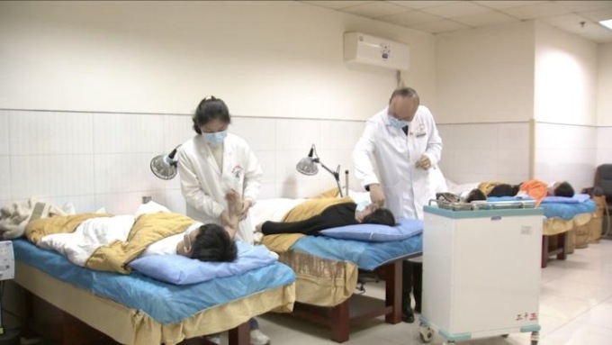 <strong>CINA: MEDICINA TRADIZIONALE CINESE SEMPRE PIÙ POPOLARE TRA I GIOVANI</strong>