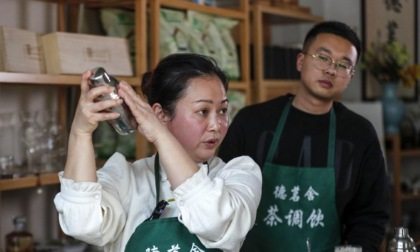 Cina: innovazione dà nuovo slancio all'industria del tè di Huangshan (1)
