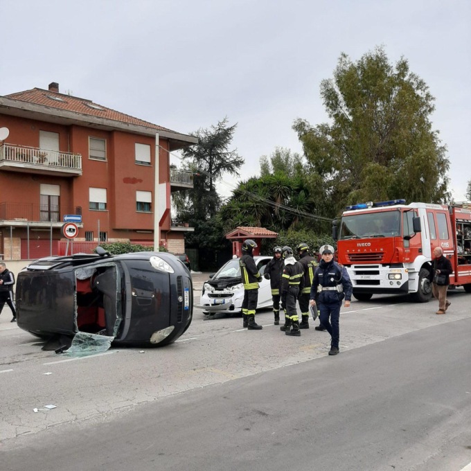 APRILIA: INCIDENTE IN VIA LA MALFA