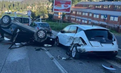 TIVOLI: SI SCHIANTA CON L'AUTO CONTRO LE VETTURE IN SOSTA, MUORE 61ENNE