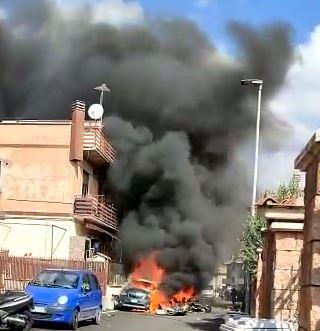 GUIDONIA: TRAGICO INCENDIO, SCONTRO TRA ULTRALEGGERI. MORTI I DUE PILOTI