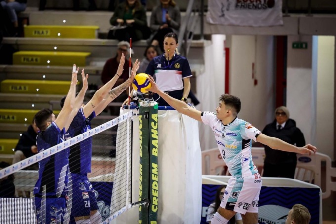 PALLAVOLO SUPERLEGA: PLAY OFF 5° POSTO, TOP VOLLEY SCONFITTA DAL PADOVA