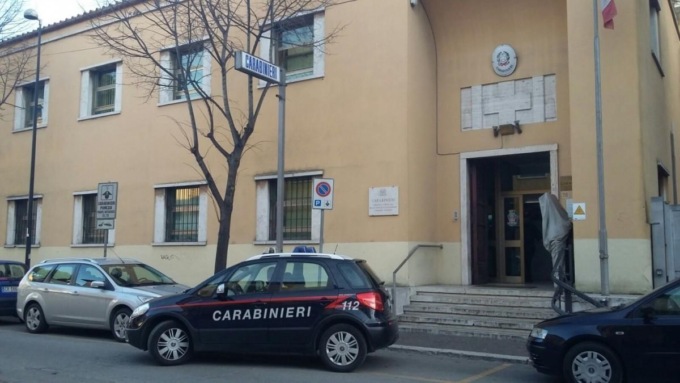 POMEZIA: TENTA DI DARE FUOCO ALLA COMPAGNA, ARRESTATO