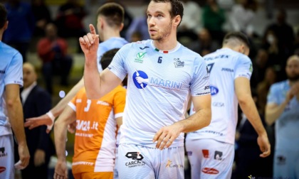 PALLAVOLO SUPERLEGA: TOP VOLLEY, DENIS KALIBERDA SALUTA