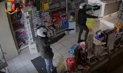 ROMA: RAPINA IN TABACCHERIA, UN ARRESTO