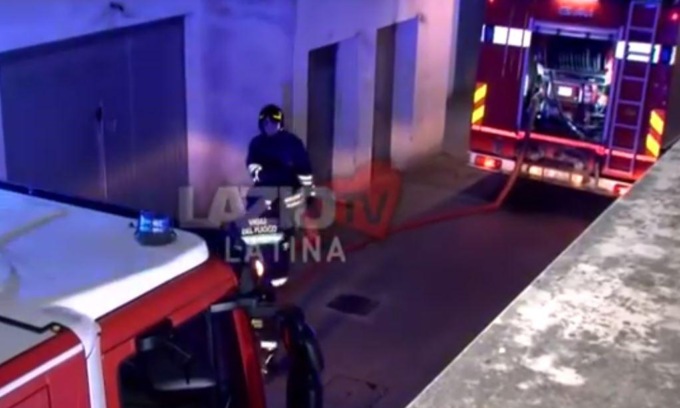 LATINA: INCENDIO IN APPARTAMENTO, DUE INTOSSICATI