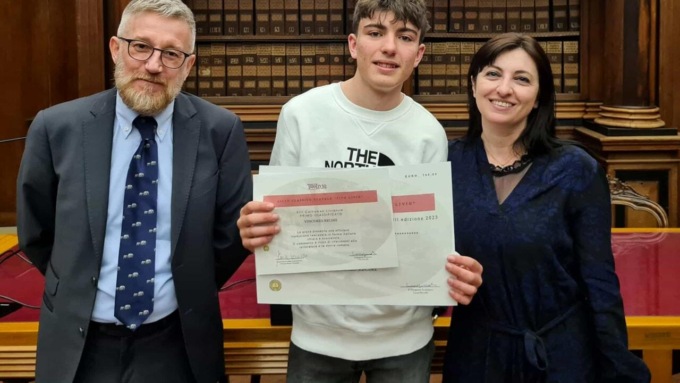 SEZZE: STUDENTE VINCE IL CERTAMEN LIVIANUM