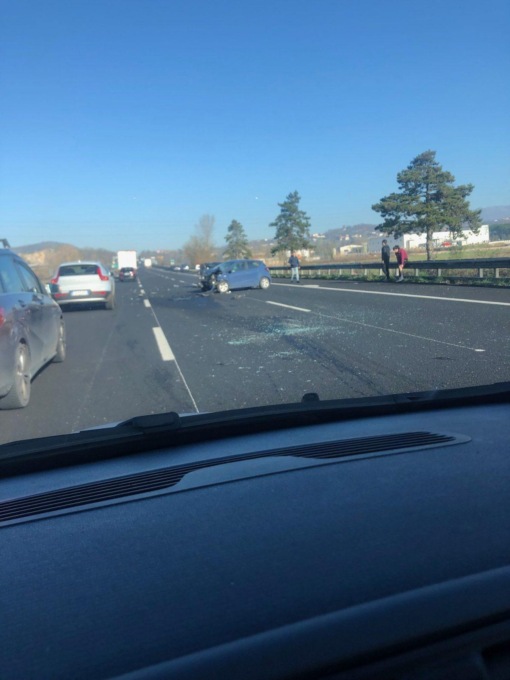 FERENTINO: A1, CONDUCENTE DI TIR MUORE INVESTITO DA UN’AUTO