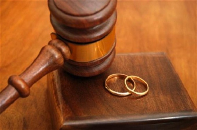 LAZIO TV: SEPARAZIONI E DIVORZI, L’AVVOCATO RISPONDE
