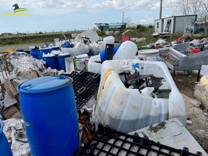 SEZZE: SCOPERTA UNA DISCARICA ABUSIVA PERICOLOSA