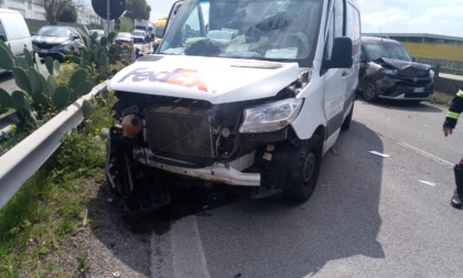 APRILIA: SCONTRO SULLA PONTINA, TRE FERITI TRA CUI UN BAMBINO