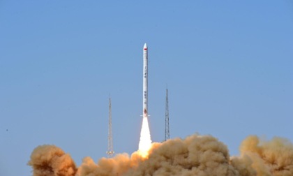 Cina: lanciato razzo vettore commerciale