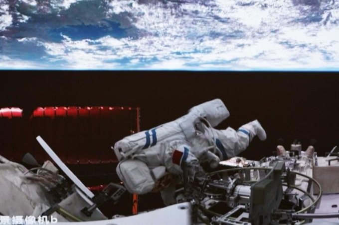 Cina: taikonauti Shenzhou-15 completano quarta passeggiata spaziale (1)
