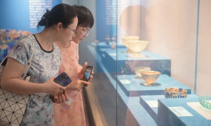 Cina: ad Hainan una mostra su antichi manufatti di vetro (2)