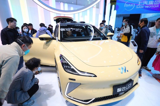 Cina: Shanghai, Esposizione internazionale industria automobilistica