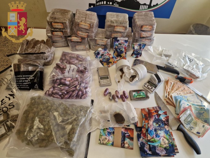 ROMA: DROGA, ARRESTATO UN UOMO