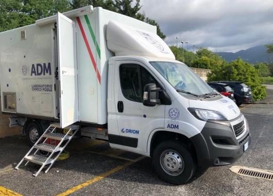 FONDI/SANTI COSMA E DAMIANO: SEQUESTRATI 26.000 LITRI DI GASOLIO CONTAMINATO, 5 NEI GUAI