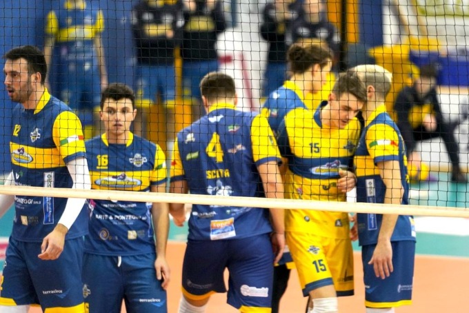 PALLAVOLO A3: TUSCANIA AI PLAY OFF, SMI ROMA AI PLAY OUT. SABAUDIA RETROCEDE