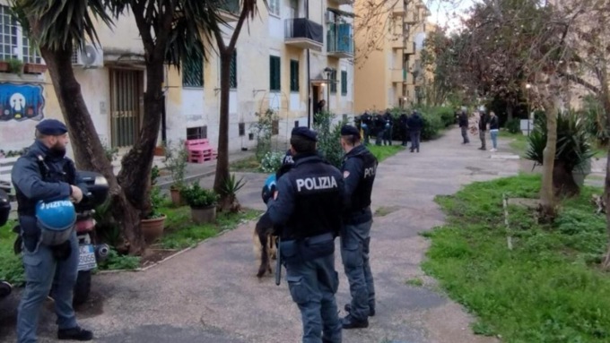 ROMA: SGOMBERATI DUE APPARTAMENTI ATER A SAN BASILIO