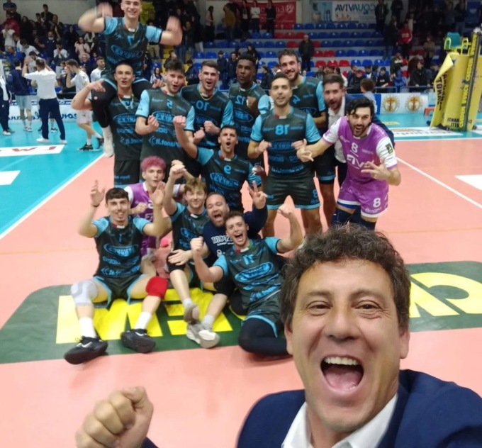 PALLAVOLO A3: TUSCANIA AI QUARTI PLAY OFF. LO SMI ROMA RETROCEDE