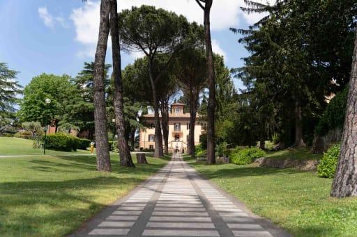 ROMA: ALLARME BOMBA ALLA MARYMOUNT, EVACUATE 900 PERSONE