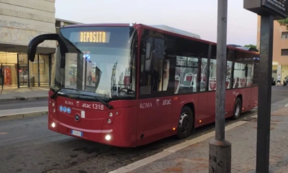 ROMA: DIROTTA UN AUTOBUS A OSTIA, ARRESTATO