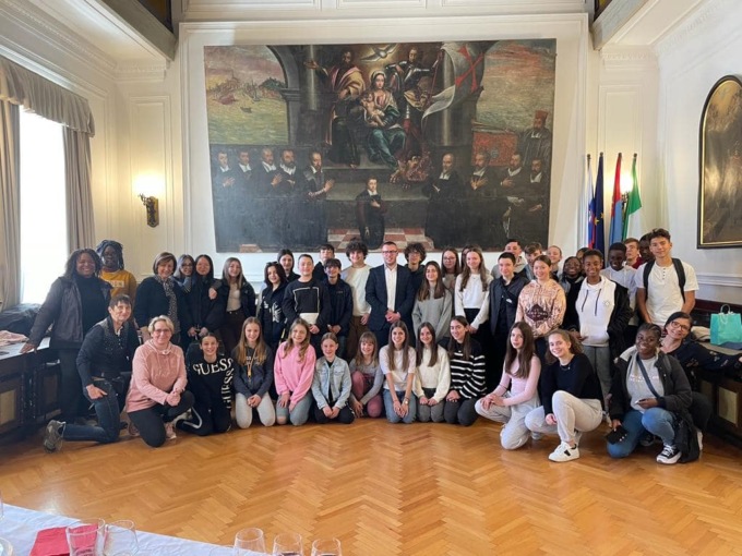 TERRACINA: IC MONTESSORI, ERASMUS E CIBO PER UN PROGETTO UNIVERSALE
