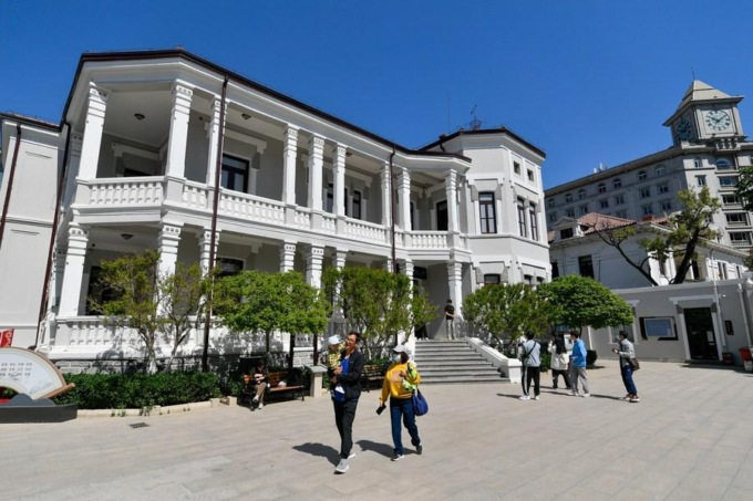 Cina: primo maggio, ex dimore di celebrità a Tianjin accolgono turisti (1)