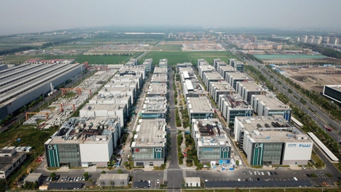 Cina: Shanghai registra costante aumento del commercio estero