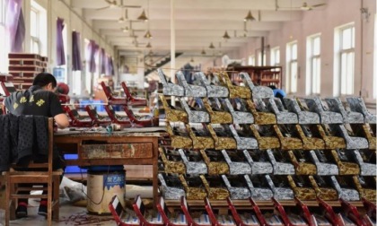 CINA: STORICO MARCHIO DI FISARMONICHE SPLENDE DI NUOVA VITALITÀ