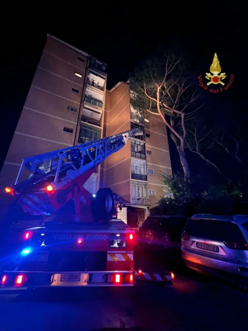 ROMA: INCENDIO IN UN APPARTAMENTO, COPPIA INTOSSICATA