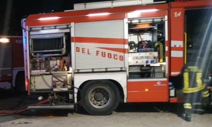 ROMA: INCENDIO IN UN NEGOZIO DI CASALINGHI