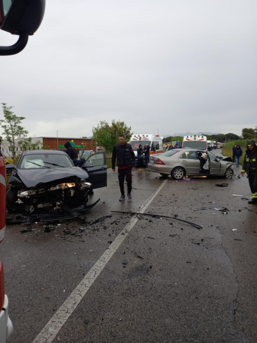 FONDI: GRAVE INCIDENTE SULLA FLACCA, 4 FERITI IN CODICE ROSSO