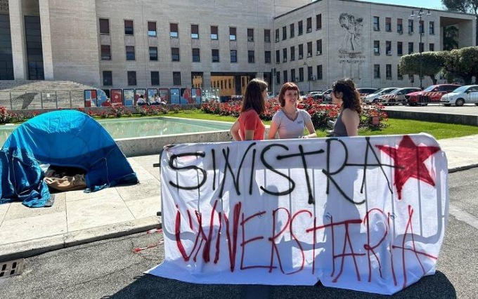 ROMA: CARO AFFITTI, TENDE ALLA SAPIENZA