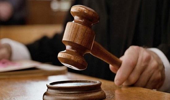 Minori e offese sui social, a chi vanno attribuite le responsabilità?