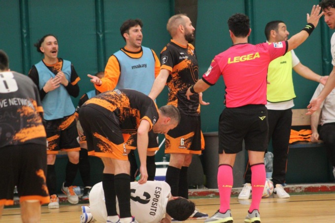 CALCIO A 5: LIDO DI OSTIA ESCLUSO DAL CAMPIONATO
