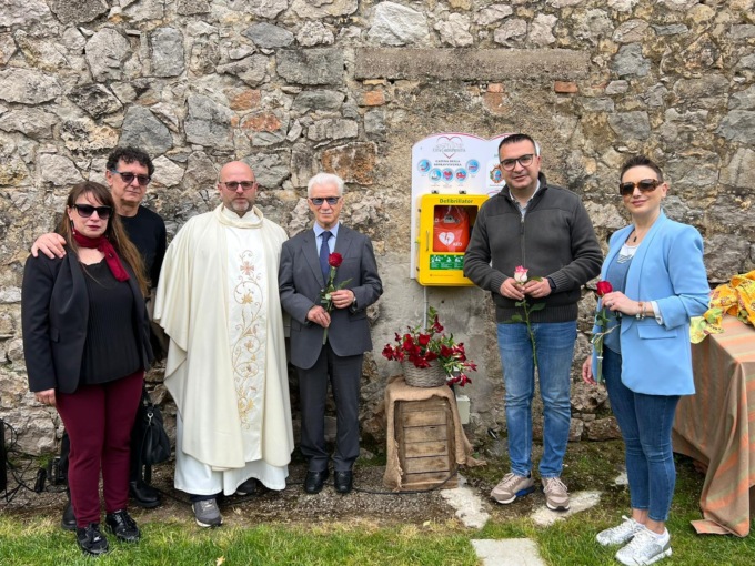 FONDI: DEFIBRILLATORE IN ZONA S.MAGNO