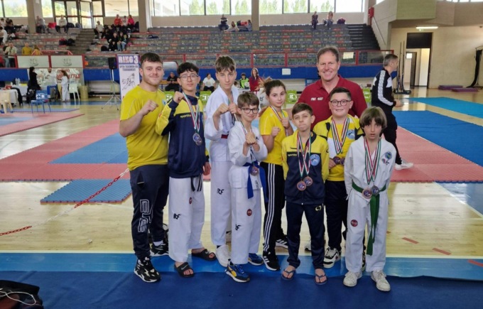 TAEKWONDO: PIOGGIA DI MEDAGLIE PER IL TEAM IOVANE AL TORNEO ANXUR BATTLE