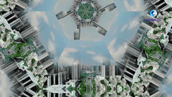 Cina: mega progetto di deviazione idrica stupisce studentessa straniera