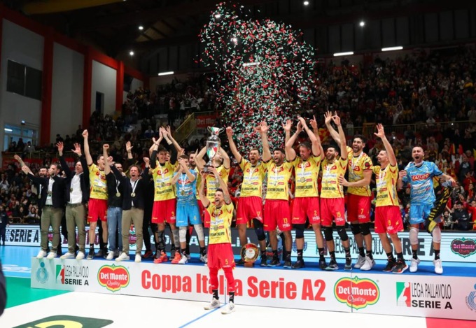 PALLAVOLO SUPERLEGA: VIBO VALENTIA RINUNCIA