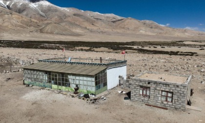 Cina: cinque generazioni di case nella prefettura di Ngari