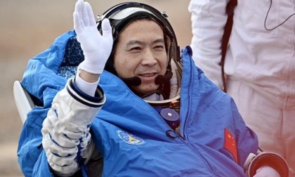 Cina: gli astronauti della Shenzhou-15 sono rientrati sani e salvi