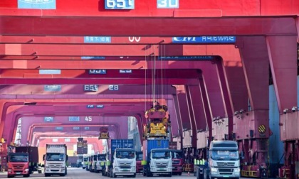 Cina: flusso di container nei porti, +4,8% nei primi 4 mesi
