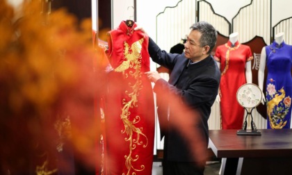 Cina: un erede del cheongsam di Longfeng a Shanghai (1)