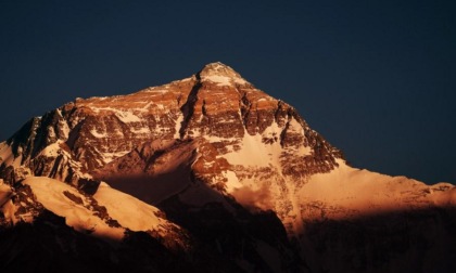 Cina: Tibet, monte Qomolangma al tramonto (2)