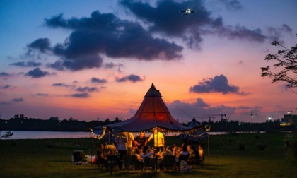 Cina: turisti in campeggio a Haikou