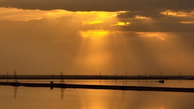 Cina: panorama del lago salato di Qairhan nel Qinghai