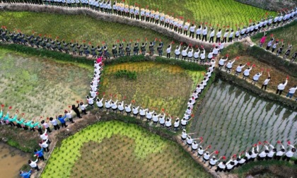 Cina: Guizhou ospita il Kam Grand Choir del gruppo etnico Dong (2)