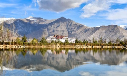 CINA: IL TURISMO ALIMENTA LO SVILUPPO DEL TIBET (1)
